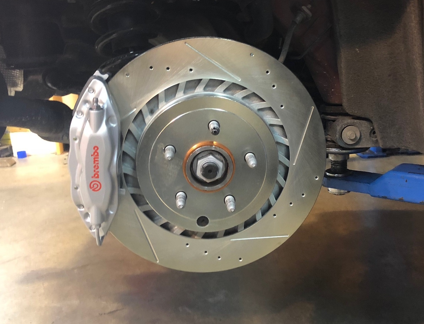 vf ssv redline brembo brakes